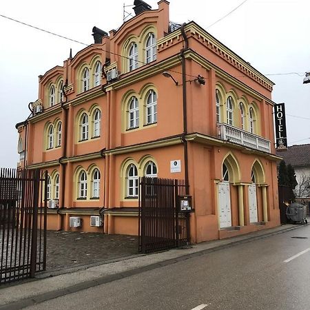 Motel Vila Bakarni Брчко Экстерьер фото
