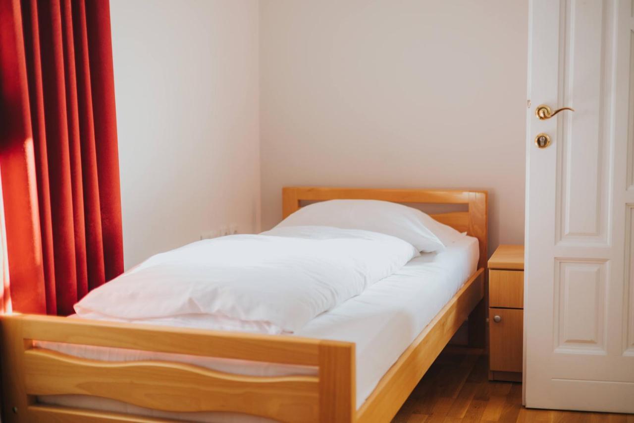 Motel Vila Bakarni Брчко Экстерьер фото