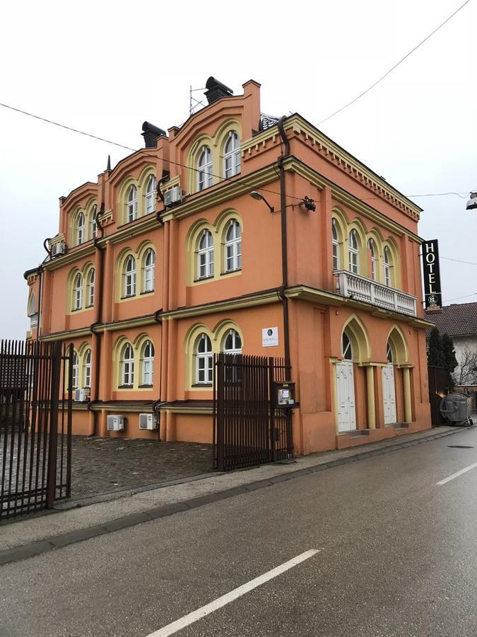 Motel Vila Bakarni Брчко Экстерьер фото